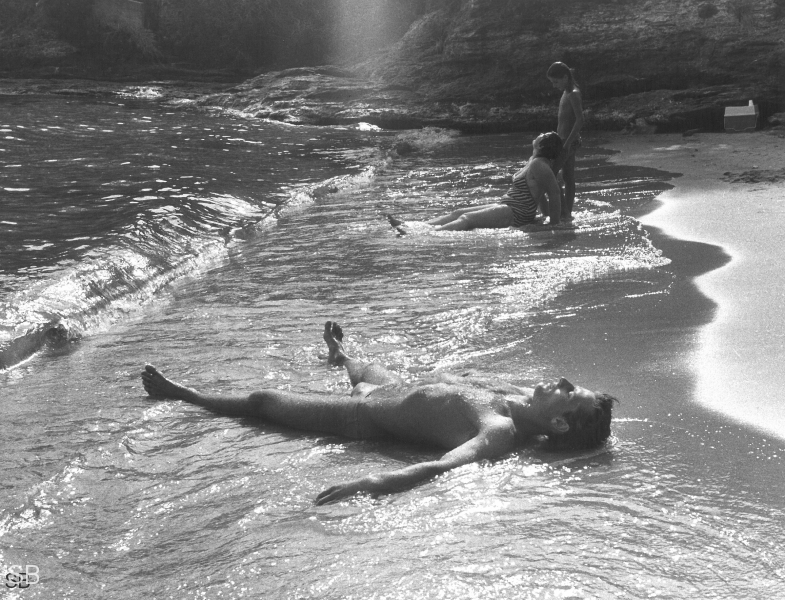 Sun-Worshippers, South of France